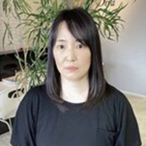 中村 あゆみ